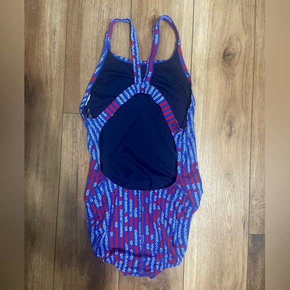 Nike LIKE NEW Hydrastrong Multi Print Fastback One Piece Swimsuit game royal 38 - Picture 4 of 6